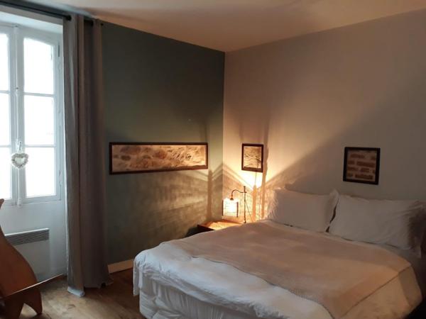 Maison de ville avec quatre chambres et jardin sans vis à vis dans le centre du Pouliguen