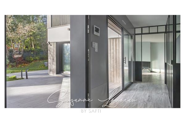 Maison contemporaine de 2017 - une ligne sobre qui capte le regard