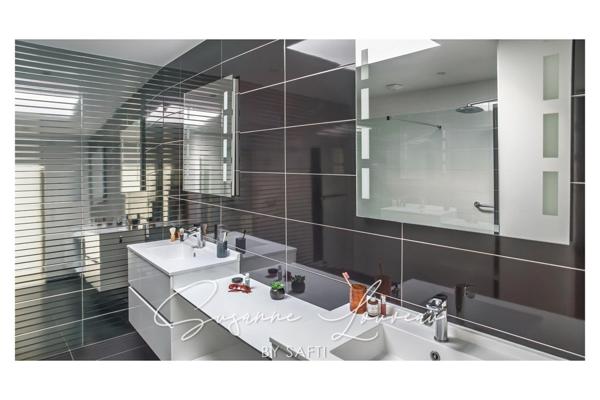 Maison contemporaine de 2017 - une ligne sobre qui capte le regard