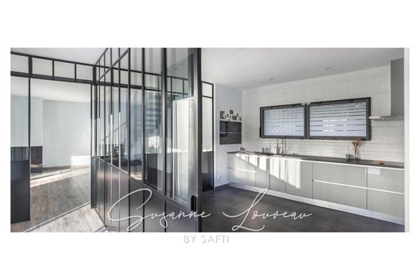 Maison contemporaine de 2017 - une ligne sobre qui capte le regard