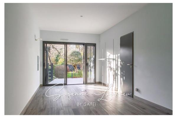 Maison contemporaine de 2017 - une ligne sobre qui capte le regard