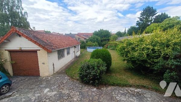 Montereau, Idéal investisseur ou pas, belle maison de 163 m², 8 PP + dépendances, cave,  jardin clos