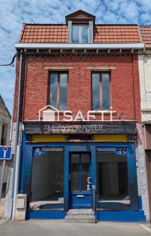 Immeuble mixte de 175 m² avec cellule commerciale