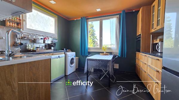 Immeuble
         5 pièces
        - 100 m² Exclusivité 259 700 € *