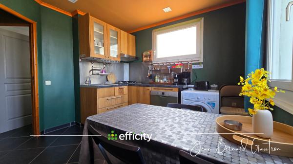 Immeuble
         5 pièces
        - 100 m² Exclusivité 259 700 € *