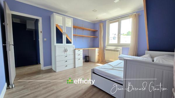 Immeuble
         5 pièces
        - 100 m² Exclusivité 259 700 € *