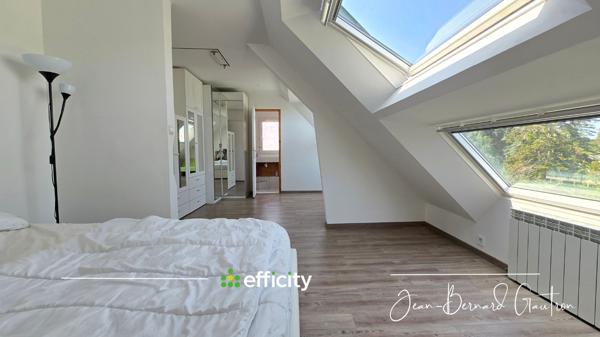 Immeuble
         5 pièces
        - 100 m² Exclusivité 259 700 € *