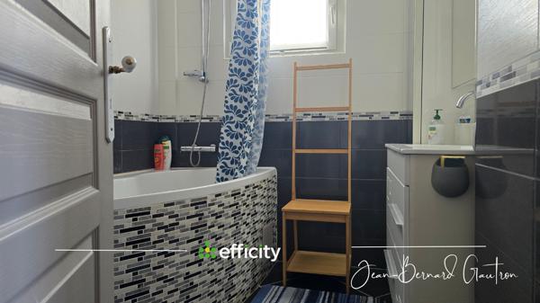 Immeuble
         5 pièces
        - 100 m² Exclusivité 259 700 € *