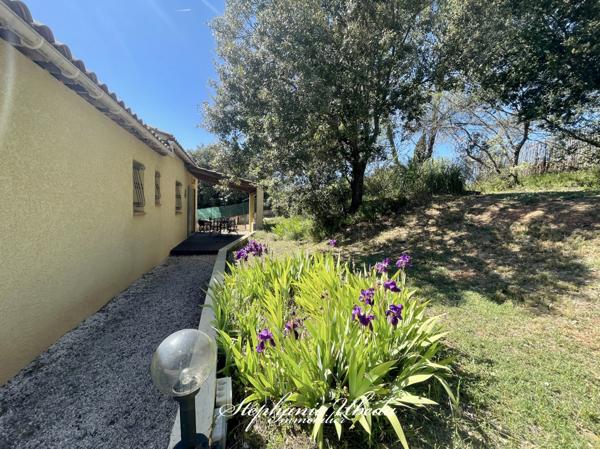 Rians (83560) Jolie maison de plain pied avec piscine nichée dans un écrin de verdure