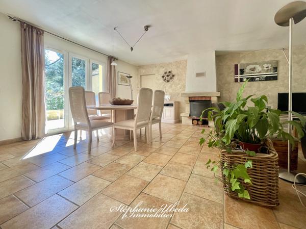 Rians (83560) Jolie maison de plain pied avec piscine nichée dans un écrin de verdure