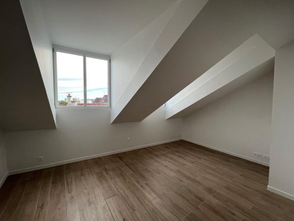 Appartement
                                                                                                                                                                                                                                                                                                                        2 pièce(s)                                                                                                                                                                                                          1 chambre(s)                                                                                                                                                                                                          24.27  m²