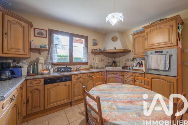 Maison à vendre 7 pièces 115 m² Le Bourg-d'Oisans