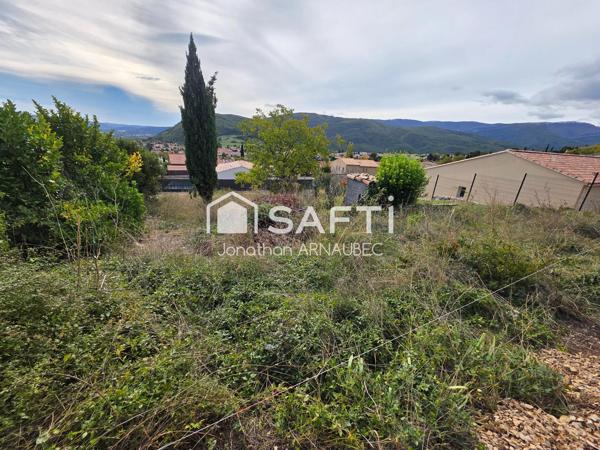 Construisez votre maison avec une vue panoramique sur les montagnes !