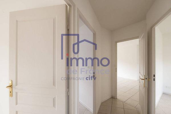 Appartement 4 pièces                                        - 69700 Givors Réf : 21646
