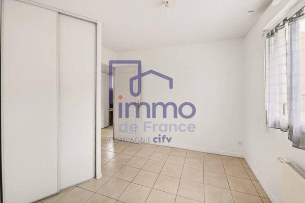 Appartement 4 pièces                                        - 69700 Givors Réf : 21646