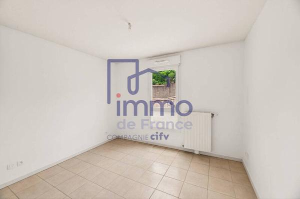 Appartement 4 pièces                                        - 69700 Givors Réf : 21646