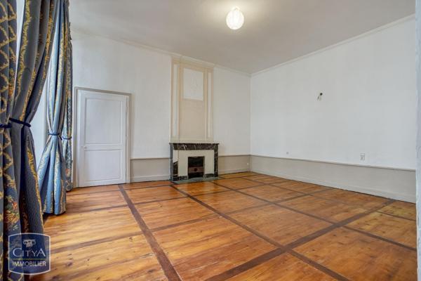 Vente appartement 7 pièces de 219.66m²