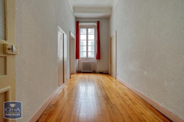Vente appartement 7 pièces de 219.66m²