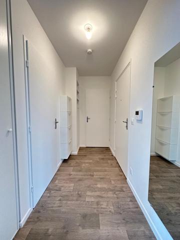 Corbeil-Essonnes (91100) Charmant T2 meublé avec extérieur et stationnement sécurisé