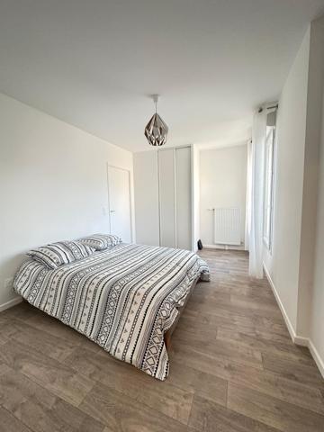 Corbeil-Essonnes (91100) Charmant T2 meublé avec extérieur et stationnement sécurisé