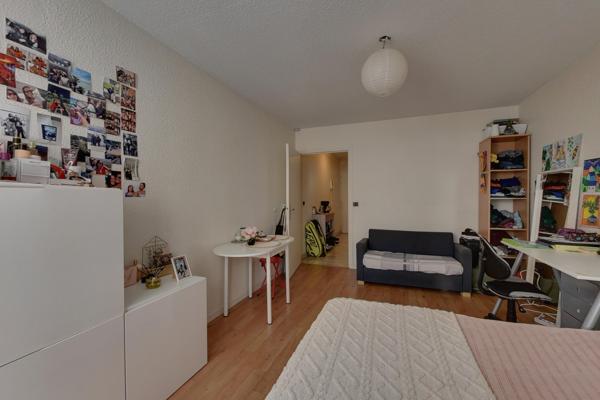 COQUET STUDIO DE 28M2 AVEC CAVE GRENOBLE ALSACE-LORRAINE GARE "LA COUPOLE"