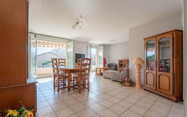 Appartement à vendre    3 pièces •  Villefranche-sur-Saône