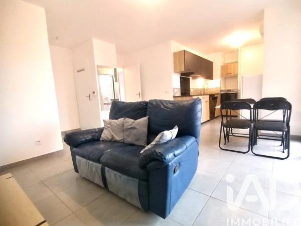 Location appartement 3 pièces 55 m² Hyères