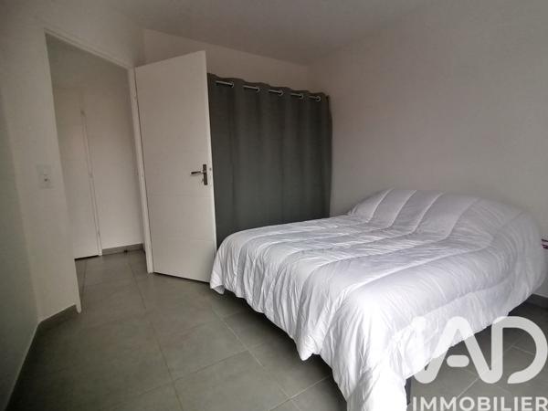 Location appartement 3 pièces 55 m² Hyères