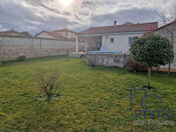 Maison 4 pièces                                        - 42600 Montbrison Réf : 2871-CIFVFOREZVELAY