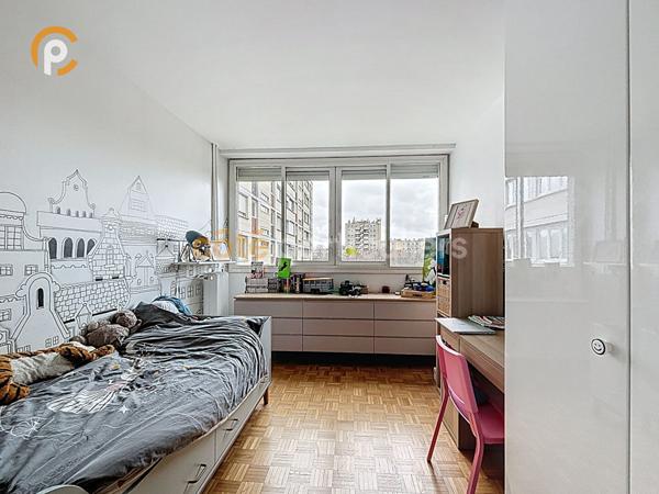 Vente Appartement82 m² - 4 Pièces - PARIS (75012)