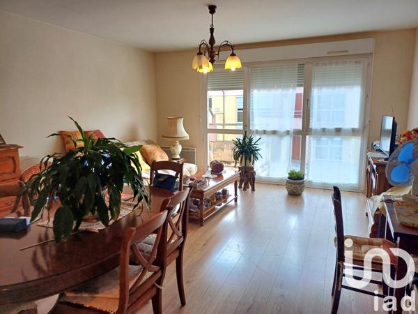 Appartement à vendre 2 pièces 49 m² Thorigny-sur-Oreuse