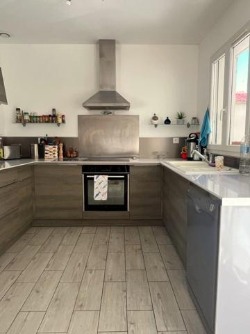 MAISON 4 PIÈCES + DÉPENDANCE – PROCHE OCÉAN & CENTRE-VILLE – SOULAC-SUR-MER (33)