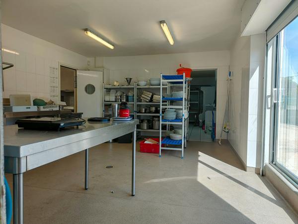 86130 DISSAY Local commercial Dissay 355 m2
