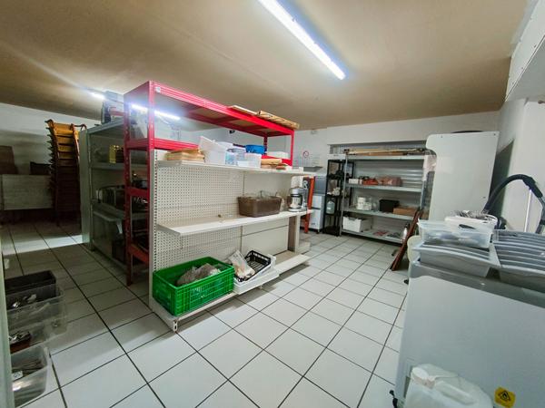 86130 DISSAY Local commercial Dissay 355 m2