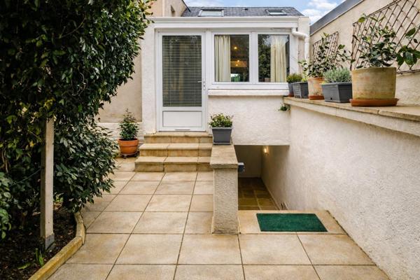 Maison de charme lumineuse, garage et jardinet  à deux pas du Jardin Botanique