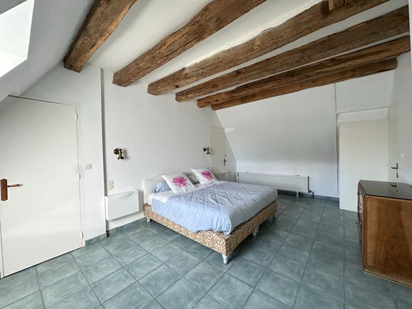 GRAND T2 MEUBLÉ TOUTES CHARGES COMPRISES !