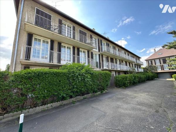 'INVESTISSEMENT LOCATIF 'Appartement T 4 d'une superficie de 81.22 m² (loi carrez) avec cave, grenie