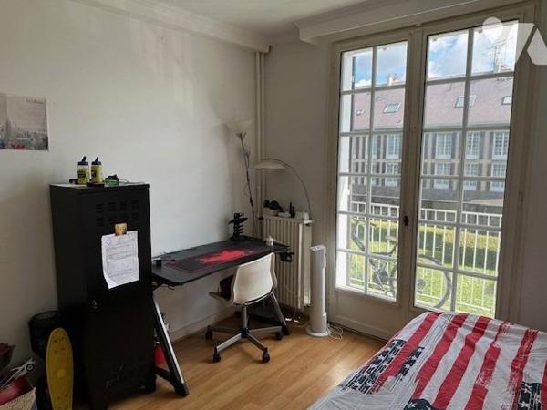 'INVESTISSEMENT LOCATIF 'Appartement T 4 d'une superficie de 81.22 m² (loi carrez) avec cave, grenie