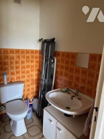 'INVESTISSEMENT LOCATIF 'Appartement T 4 d'une superficie de 81.22 m² (loi carrez) avec cave, grenie