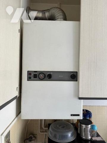 'INVESTISSEMENT LOCATIF 'Appartement T 4 d'une superficie de 81.22 m² (loi carrez) avec cave, grenie