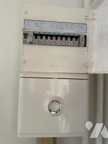 'INVESTISSEMENT LOCATIF 'Appartement T 4 d'une superficie de 81.22 m² (loi carrez) avec cave, grenie