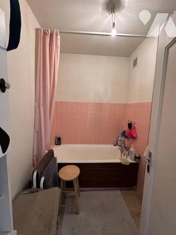 'INVESTISSEMENT LOCATIF 'Appartement T 4 d'une superficie de 81.22 m² (loi carrez) avec cave, grenie