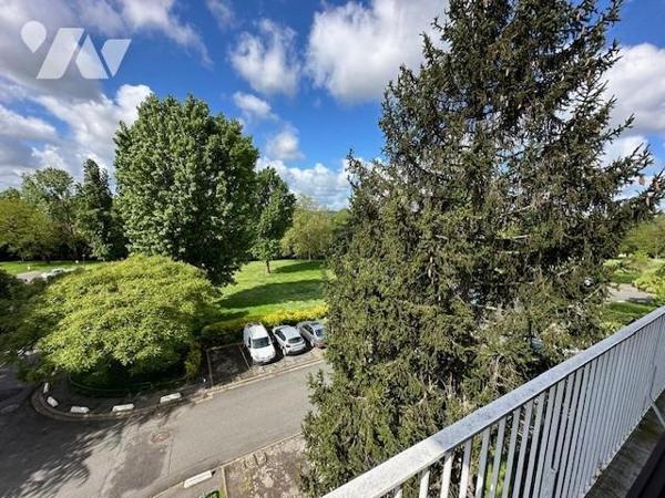 'INVESTISSEMENT LOCATIF 'Appartement T 4 d'une superficie de 81.22 m² (loi carrez) avec cave, grenie