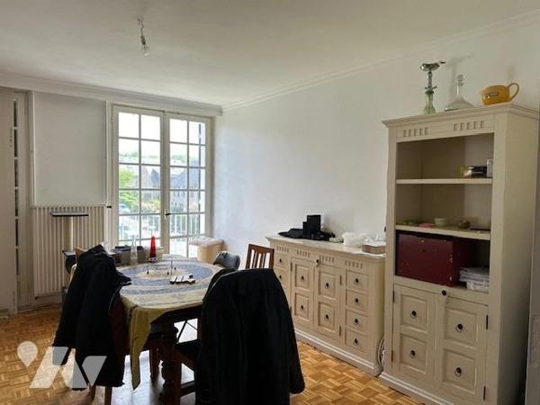 'INVESTISSEMENT LOCATIF 'Appartement T 4 d'une superficie de 81.22 m² (loi carrez) avec cave, grenie