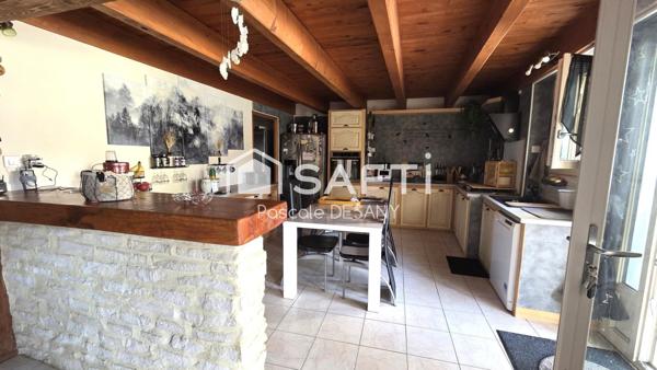 Charmante maison familiale de 157 m²  avec piscine