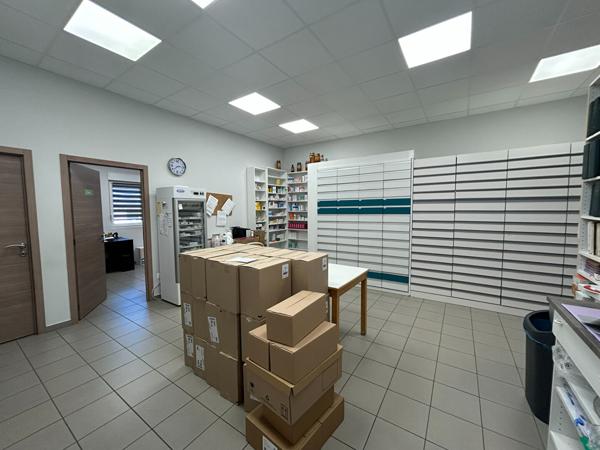 Local commercial 200 m2