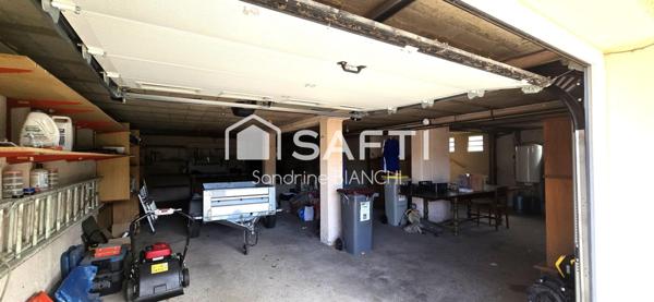 Maison avec sous sol hors sol sur 749 m² de terrain