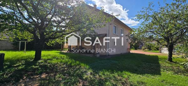 Maison avec sous sol hors sol sur 749 m² de terrain