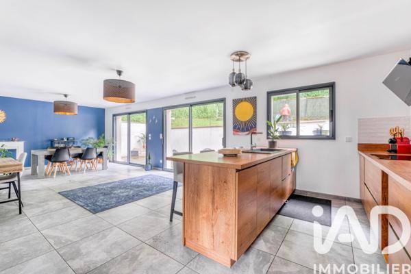 Maison à vendre 7 pièces 130 m² Luzarches