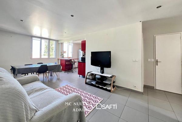 Appartement 3 chambres 65m2 à Valenton parking cave